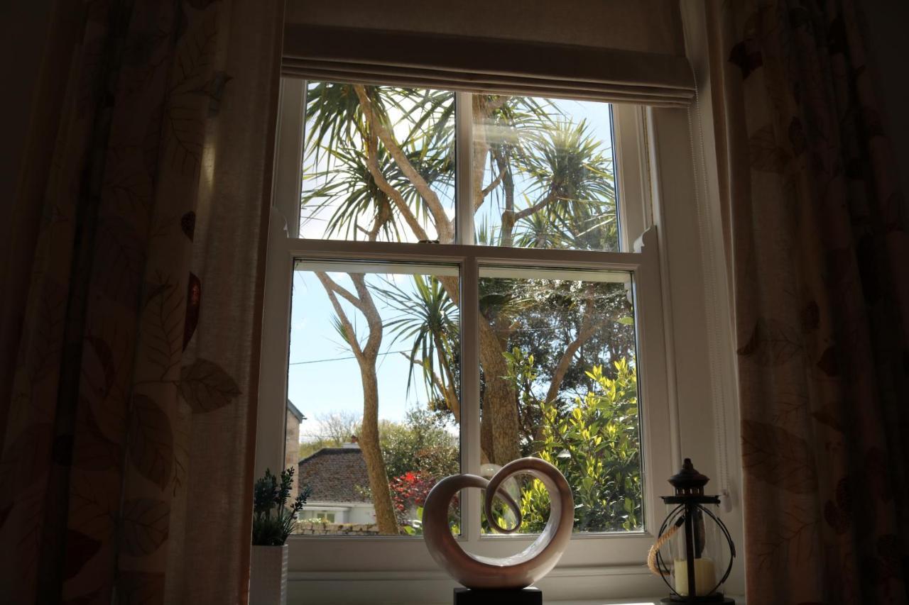 Large Cottage, 3 Beds All En-Suite, Small Village Location Overlooking Mousehole Penzance Kültér fotó