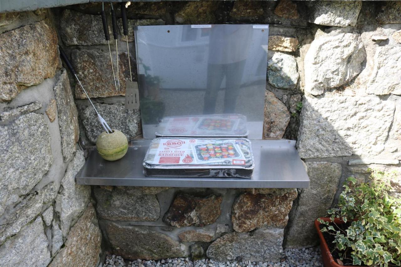 Large Cottage, 3 Beds All En-Suite, Small Village Location Overlooking Mousehole Penzance Kültér fotó